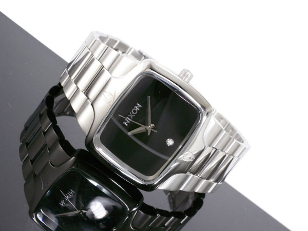 Nixon 腕時計 - 金属ベルト